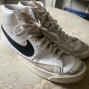 Women’s Nike Blazer size 8